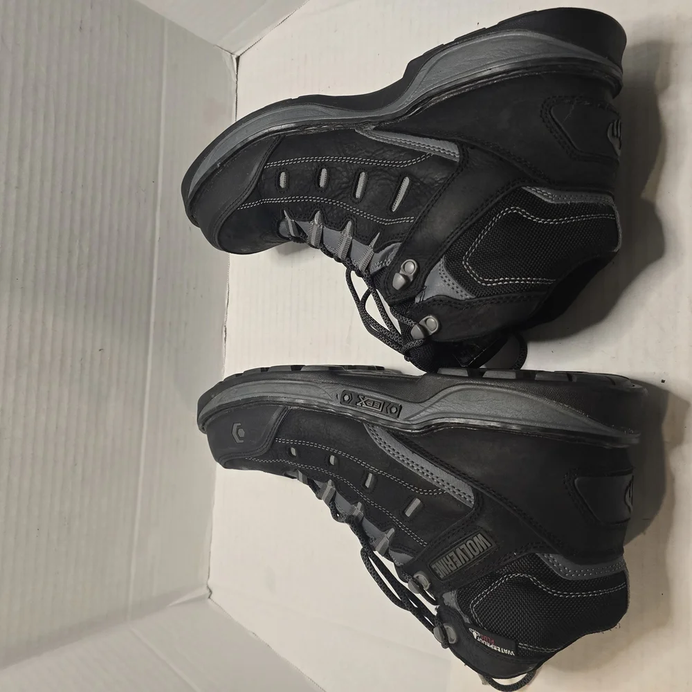 Men's Black Hiking Boots‎